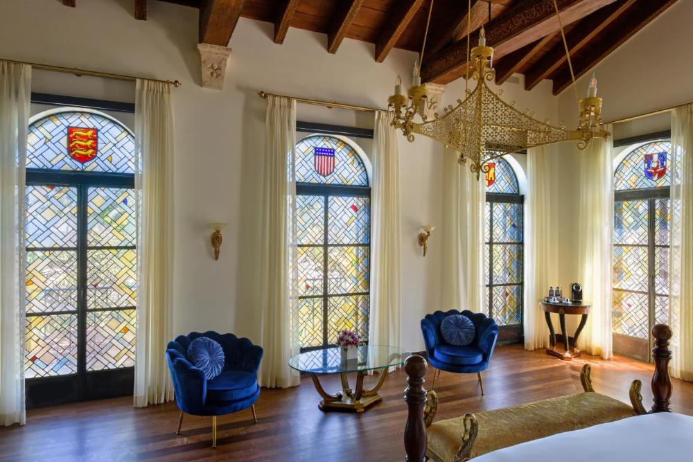 King Suite interior